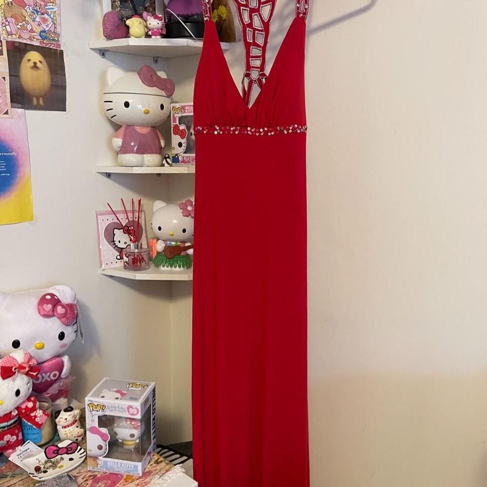 FIESTA RED BEADED OPEN-BACK FORMAL MAXI DRESS